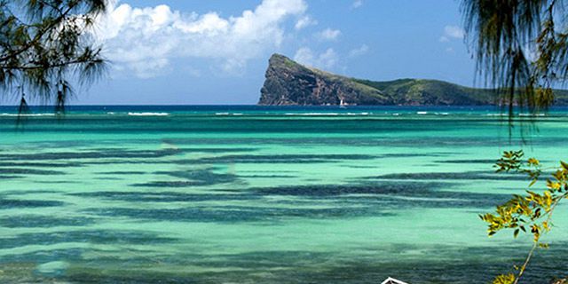 Exclusive Yacht Cruise to Northern Island for 2 (10)